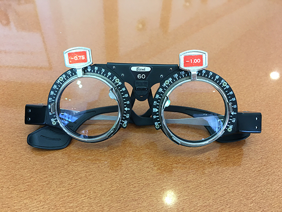 子供が視力検査でc判定 子供に初めての眼鏡はどう準備する ぽちさんのひとりごと